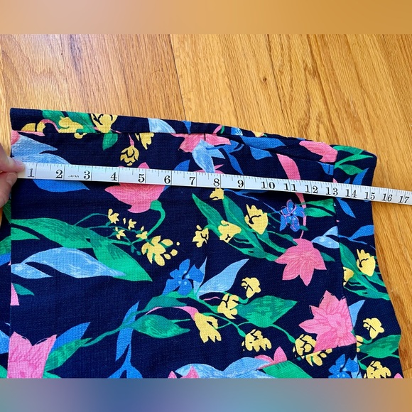 J.Crew beautiful, vibrant NWOT flowered, flat front shorts. - Picture 6 of 8